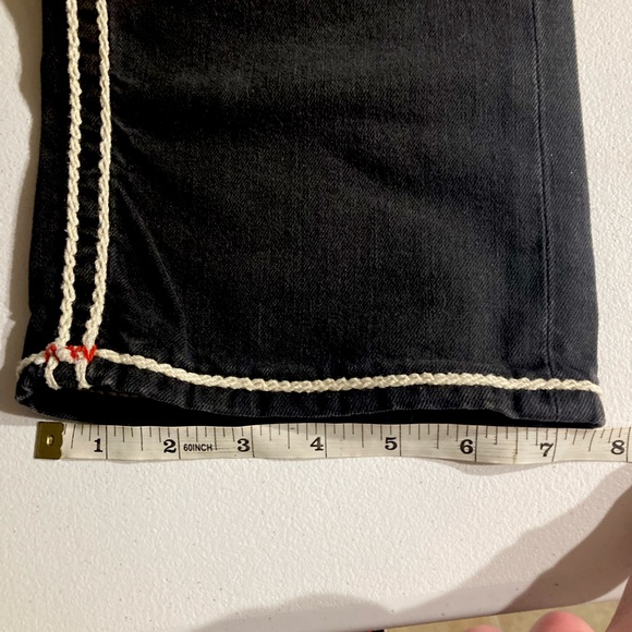SOLD! Straight w/Flap Ropestitch in “DARK DESIRE” wash True Religion size 30x34 - Picture 9 of 13